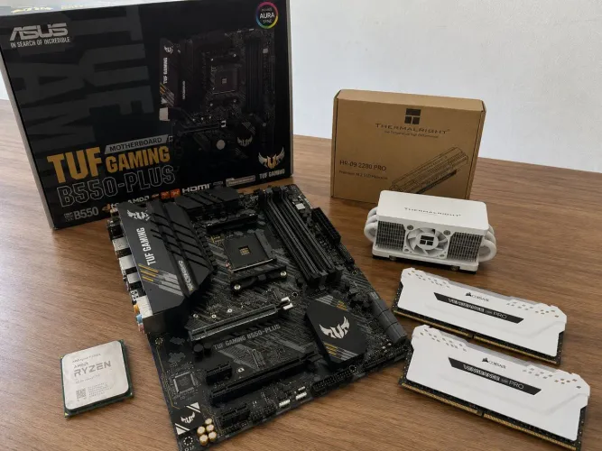 Kit Ryzen 7 5700X + ASUS TUF B550-PLUS + 32GB Corsair RGB White