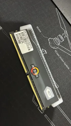 Memória RAM SuperFrame RGB 8GB DDR4 3200MHz para PC