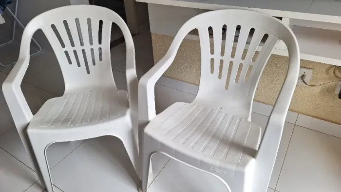 Cadeira de plástico