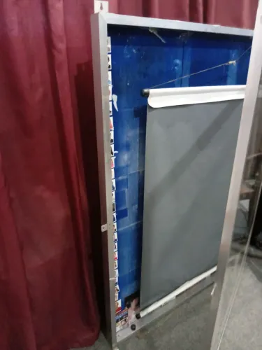 VITRINA 1.50 X 1.00 MOVEL