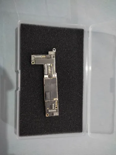 Placa iPhone 15