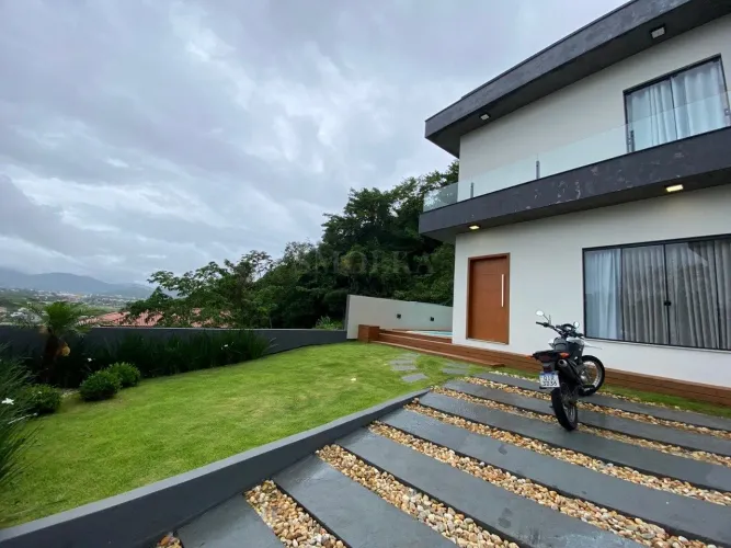 Linda casa a venda no ribeirao da Ilha em Florianópolis SC