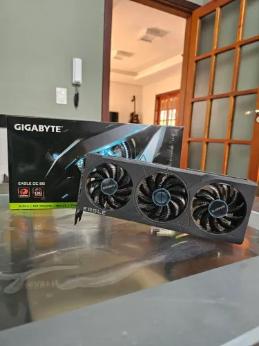 Placa de Vídeo RTX 4060 com caixa