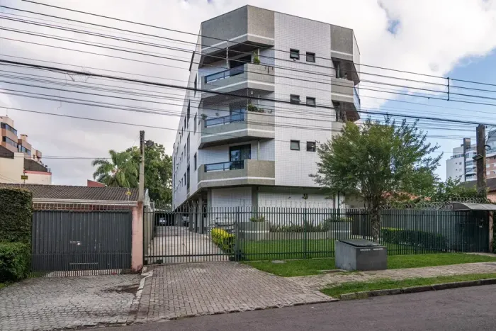 Imóvel para venda com 101 metros quadrados com 2 quartos em Bacacheri - Curitiba - PR
