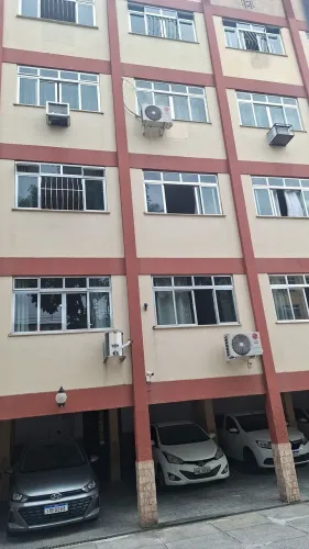   ALUGO  apt na Colina 