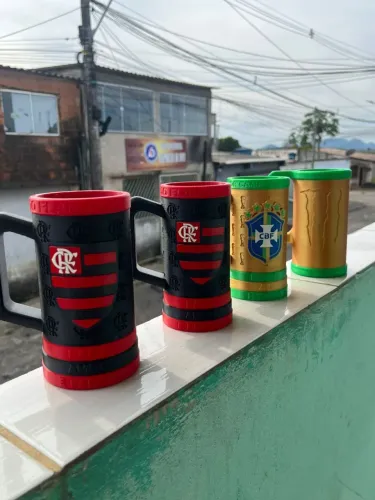 Caneca porta lata personalizadas de times leve sua paixão por seu time aonde vc for