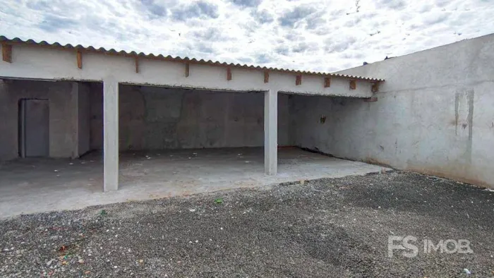Terreno à venda em condomínio fechado no Distrito de São Luiz, Londrina - 600m²
