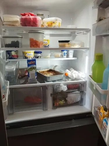 Geladeira conservada motivo de mudança 