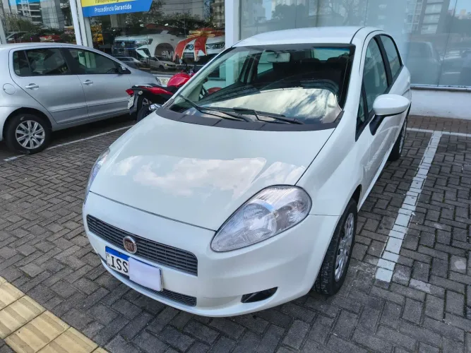 Fiat Punto Attractive 1.4 Fire Flex 8V 5P 2012