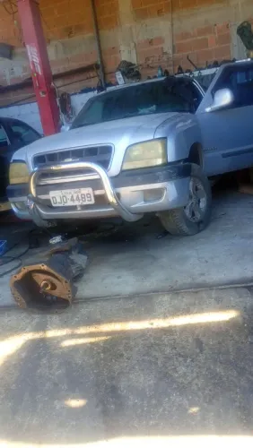 Vendo pessas de blazer e s10 2.4