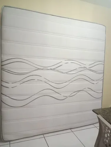 Vendo esse colchão muito conservado , aceito cartão!!