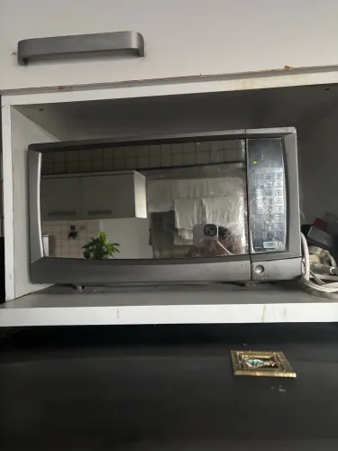 Micro-ondas Philco espelhado para pegar peças 
