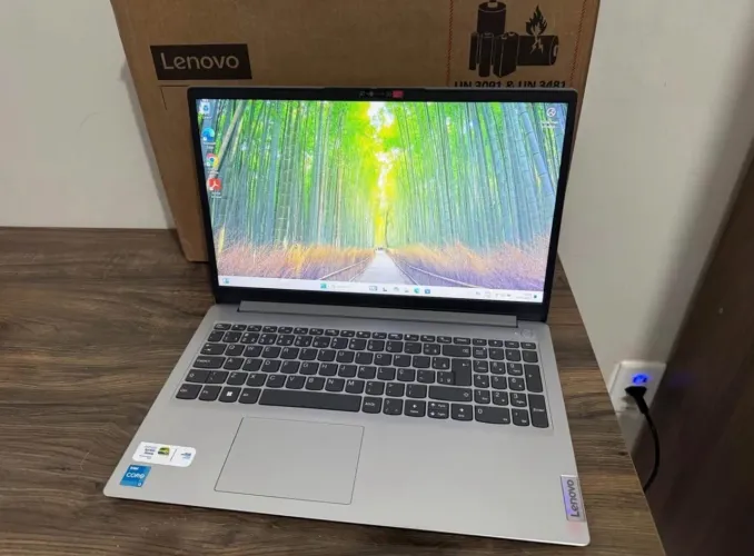 Notebook Lenovo1i i3 12ªth Geração 8Gb Ram SSD 256Gb Nvme Rede5G