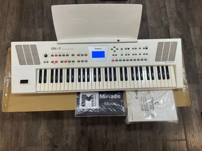 Roland BK3 