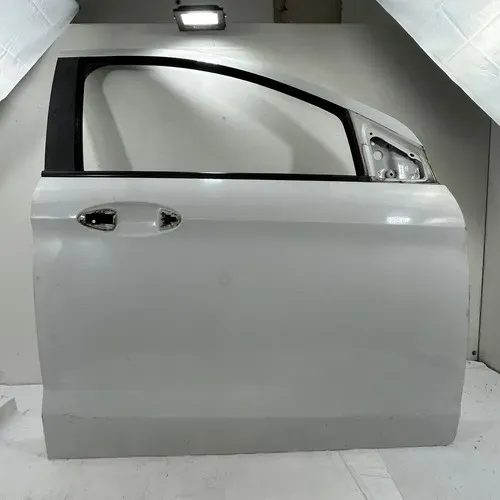 Porta Dianteira Direita Ford Ka 2015 2016 2017 2018 2019 Dianteira Direita Branco