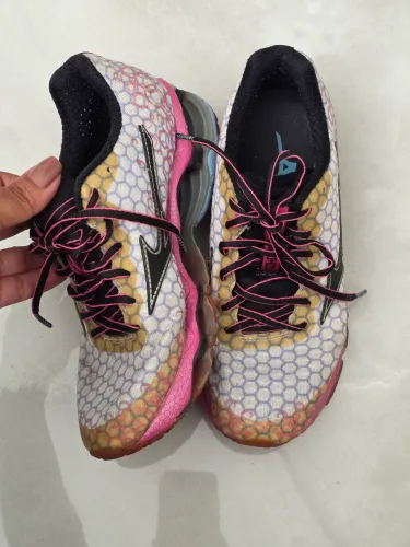 Mizuno Wave Prophecy 3