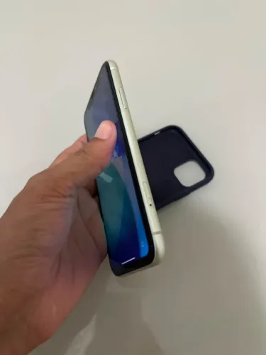 iPhone 11 - 64 gb