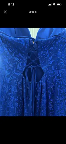 Vende-se vestido de festa