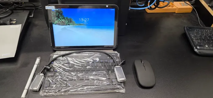 Tablet 9 polegadas novo completo 1tera