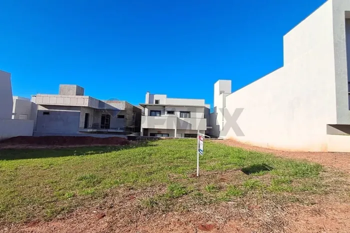 Terreno a venda no Condomínio Paysage Essenza