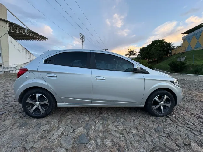 Chevrolet Onix Hatch LTZ 1.4 8V Flex Mec. 4P 2019