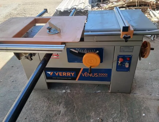 Esquadrejadeira verry vênus 2000