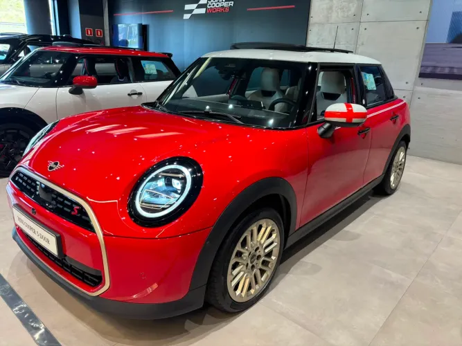 Mini Cooper Cabrio S 2.0 16V Aut. 2026