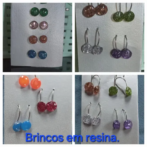 Brincos em resina