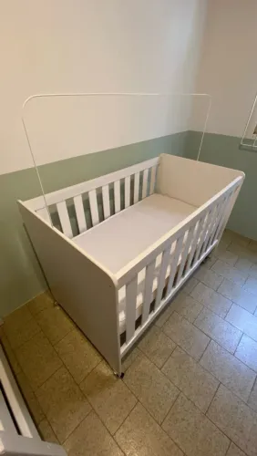 Berço Americano Evolution 4 em 1 branco acetinado (reller) + colchão americano