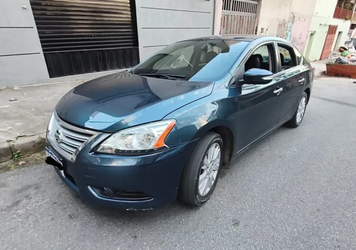 Nissan Sentra SL 2.0/ 2.0 Flex Fuel 16V Aut. 2015