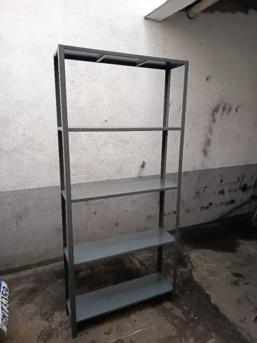 Prateleira reforçada
