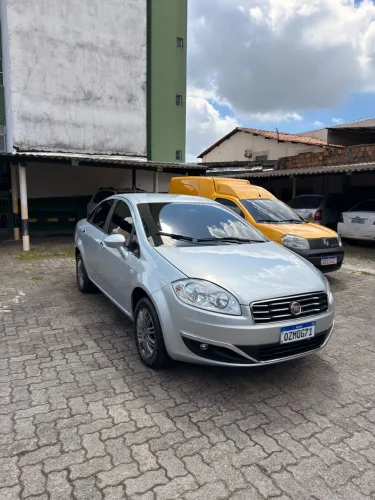 Fiat Linea Essence 1.8 Flex 16V 4P 2015