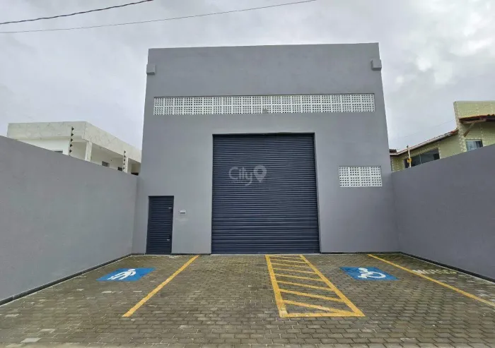 Galpão Comercial para Locação 185 m² Localização Estratégica