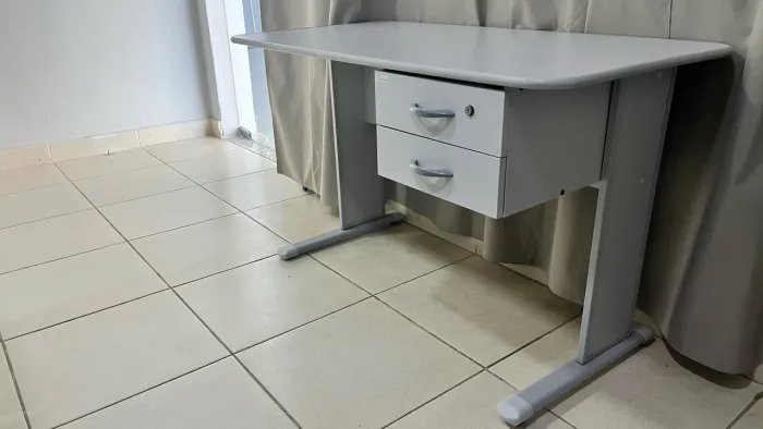 Mesa Escritório Simples