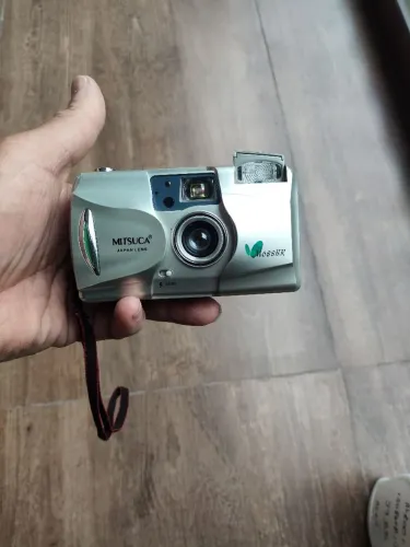 câmera analógica Mitsuca M688