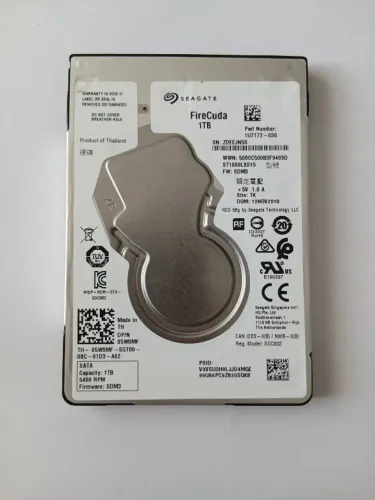 HD 2,5'' Seagate ST1000LX015 1TB com falha mecânica