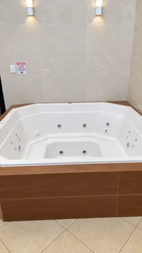Banheira de Hidromassagem 