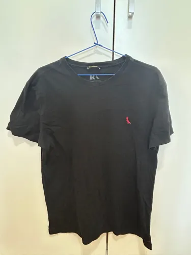 Camisa preta lisa - Reserva