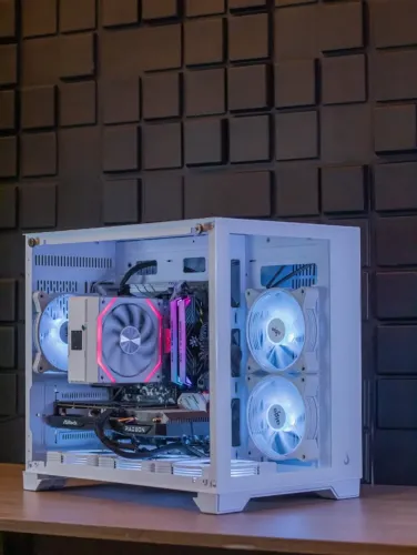 PC Gamer Ryzen 5 5600X, RX 6600 XT 8GB, 16GB RAM, SSD 500GB, Steel Legend B450M