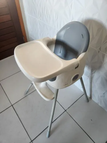 Cadeira de Refeição (Bebê) Jelly Safety 1st - Excelente Estado