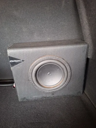 Caixa de Som Amplificada Falcon