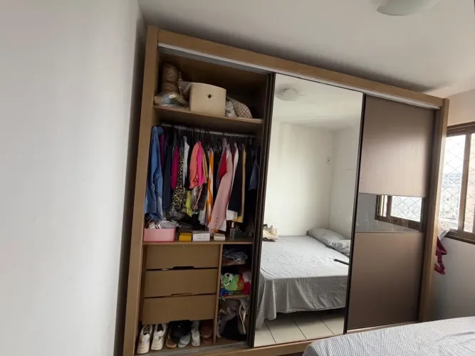 Armário de 3 portas