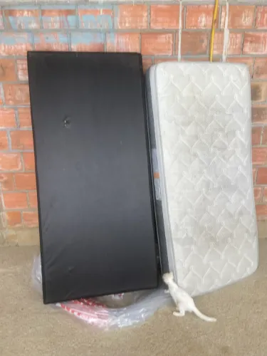 Cama de solteiro box