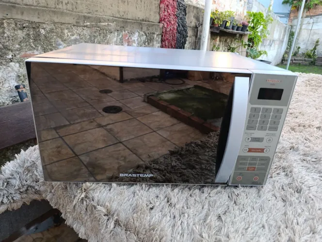 Microondas Brastemp 30L 127v edição especial