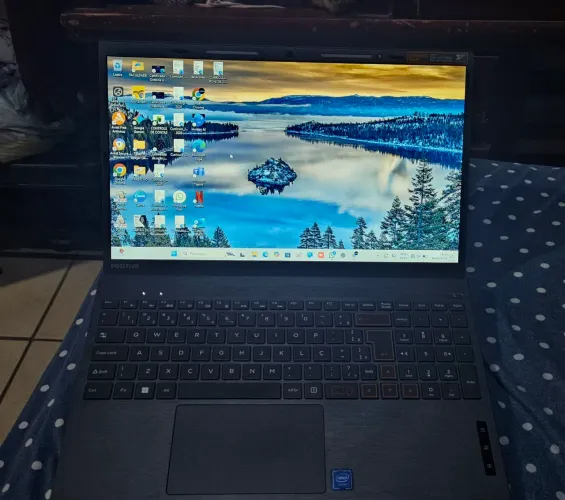 Vendo notebook positivo vision C15 (aceito cartão)