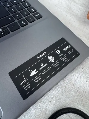 Acer Aspire 5 A515-57 - Core i5, 8GB, SSD, Full HD - Excelente Estado