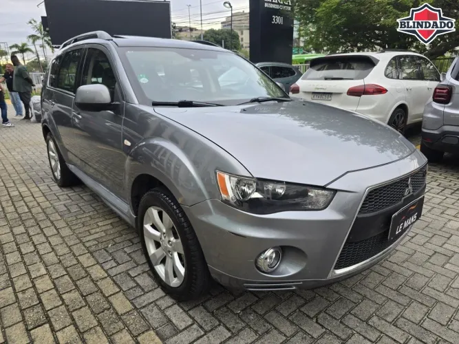Mitsubishi Outlander 3.0/ GT 3.0 V6 Aut. 2013