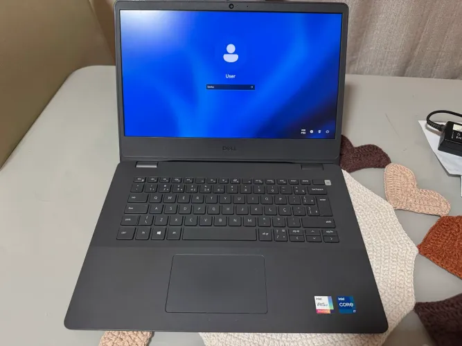 Notebook Dell i7 11ªTh, SSD 256GB, 8GB ddr4 - Aceito cartão