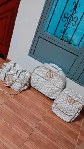 Vendo Kit Bolsa Maternidade Chevron Completo + Suporte Com Rodinhas - Com Pequenas Avarias