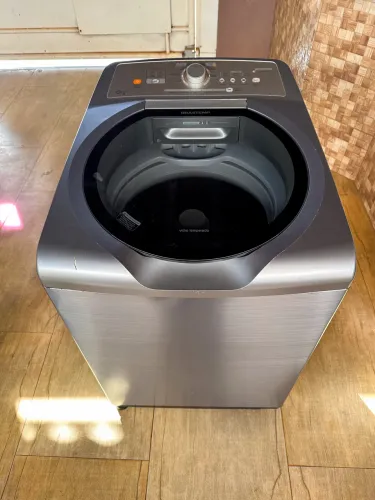 Máquina de Lavar Brastemp 15kg Titanium - Pouco Uso - Ótimo Estado
